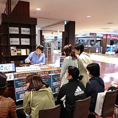 宮城県仙台市の店舗様イベントに、花文字アーティストを派遣いたしました。