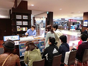 宮城県仙台市の店舗様イベントに、花文字アーティストを派遣いたしました。