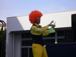 茨城県の住宅展示場イベントへ、大道芸人を派遣いたしました。