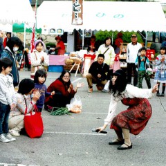 大道芸人 YUKARI 大道芸人 YUKARI