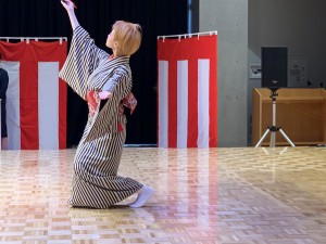 宮城県亘理郡山元町の敬老会イベントで日本舞踊を派遣しました。