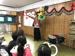 埼玉県本庄市で開催のクリスマス会にパフォーマーを派遣しました。