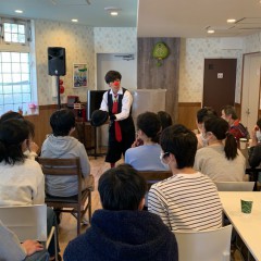 神奈川県川崎市の施設のお楽しみ会にクラウンを派遣しました。