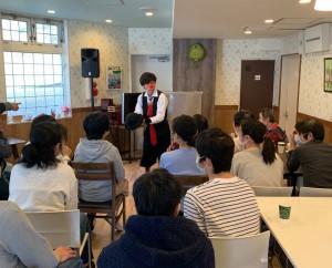 神奈川県川崎市の施設のお楽しみ会にクラウンを派遣しました。