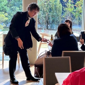 宮崎県宮崎市にて行われた懇親会に、マジシャンを派遣しました！