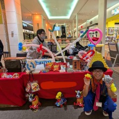 東京都日野市の携帯電話ショップの販売促進イベントに、バルーンアーティストを派遣しました！