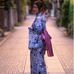 日真芽あかね