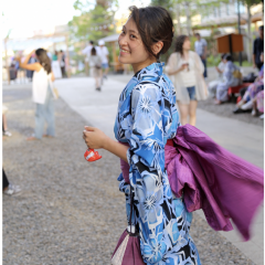 日真芽あかね